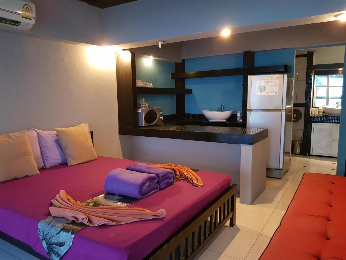 Zone6 Coworking Beach Apartment Old 2W Beach Hostel, Koh Samui Bophut Extérieur photo