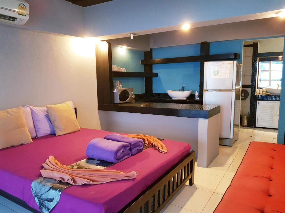 Zone6 Coworking Beach Apartment Old 2W Beach Hostel, Koh Samui Bophut Extérieur photo
